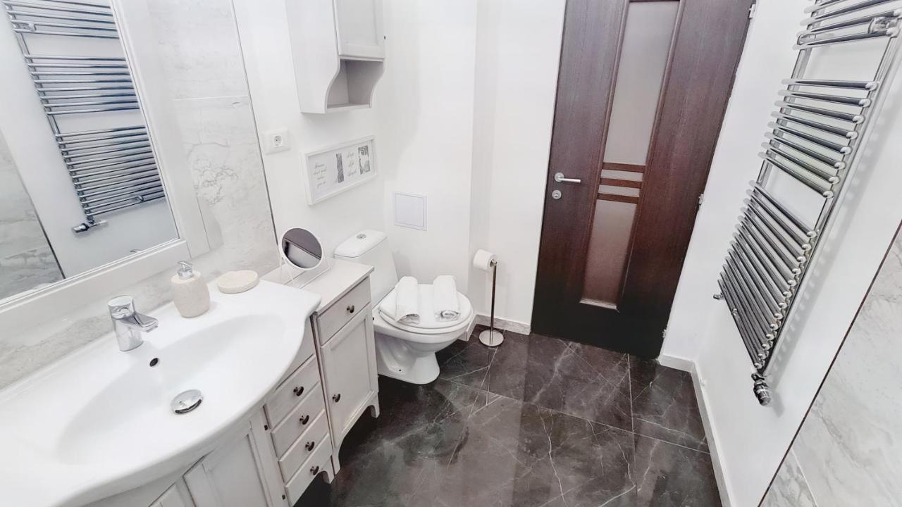 Spacious 5* Luxury In Historic Center Free Parking Cluj-Napoca Ngoại thất bức ảnh