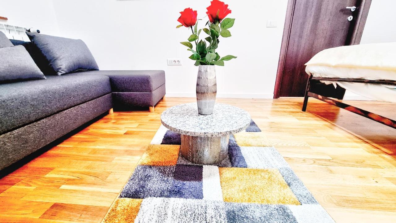Spacious 5* Luxury In Historic Center Free Parking Cluj-Napoca Ngoại thất bức ảnh
